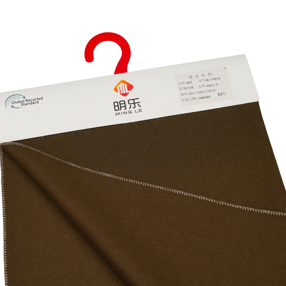 50 % villaa, 40 % polyesteriä, 10 % muuta kuitua, 740 G/M, Military Green, Twill Melton -kangas, ML-TUREN-B