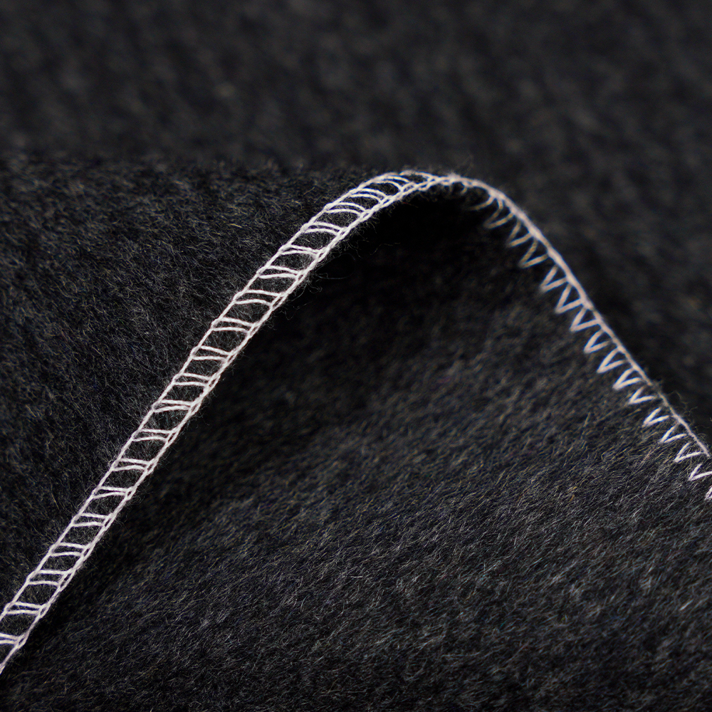 50 % villaa, 50 % muuta kuitua, 780 G/M, väriruudullinen, kaksipuolinen päällystyskangas, ML-22221250