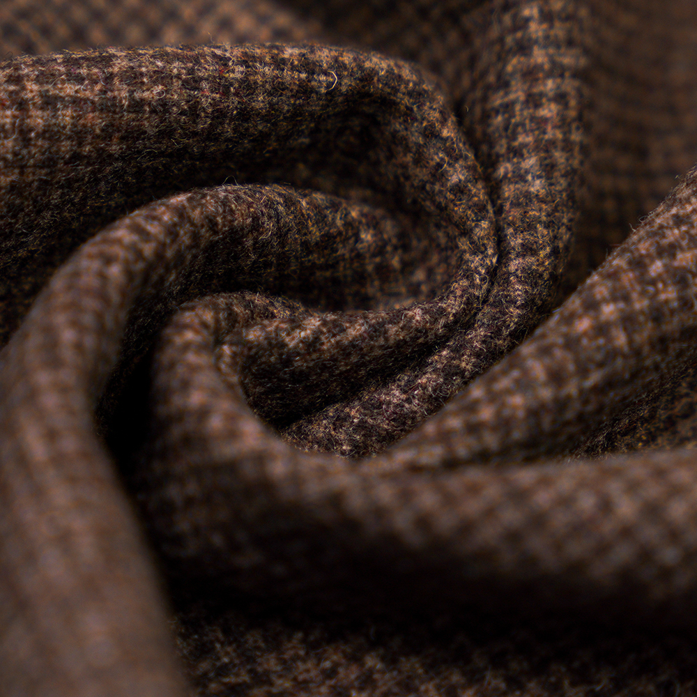 60 % villaa, 30 % polyesteriä, 10 % muuta kuitua, 300 G/M, sekoitettu kahvi + punapapupasta, hirssi, flanellikangas, ML-S06-050